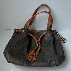 Michael Kors Large Jet Set Gathered Tote Brown Tassle